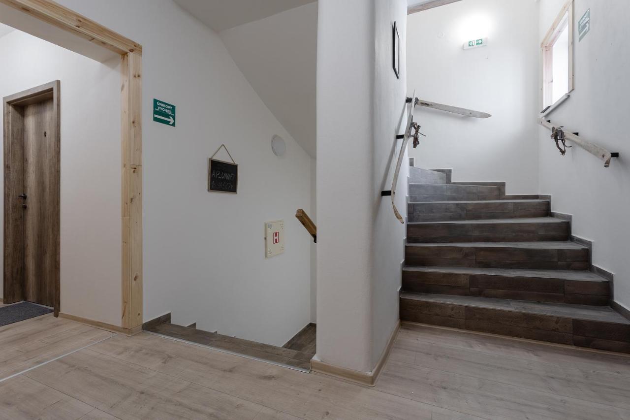 Vlevo Dole Koko Apartment By Sprava Ubytka Rokytnice nad Jizerou Esterno foto